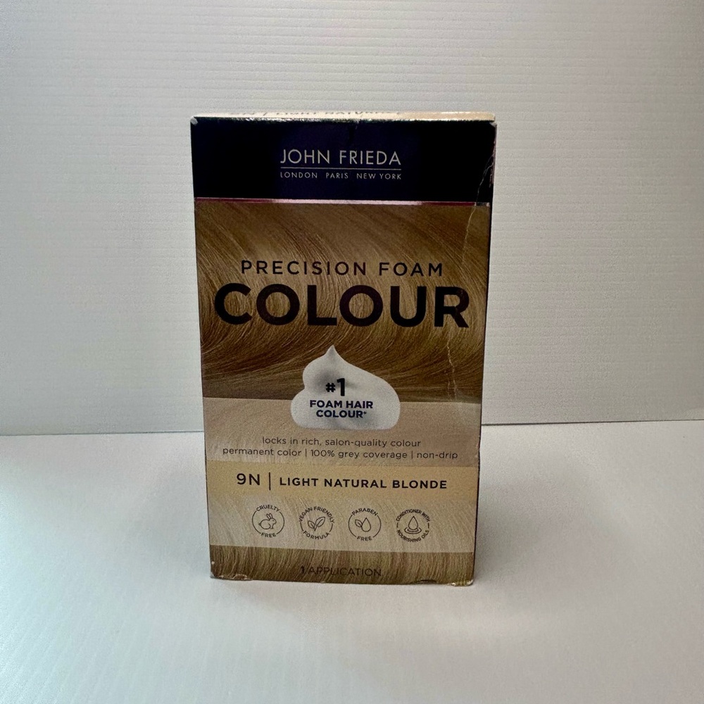 John Frieda Precision Foam Colour, Light Natural Blonde
(130)